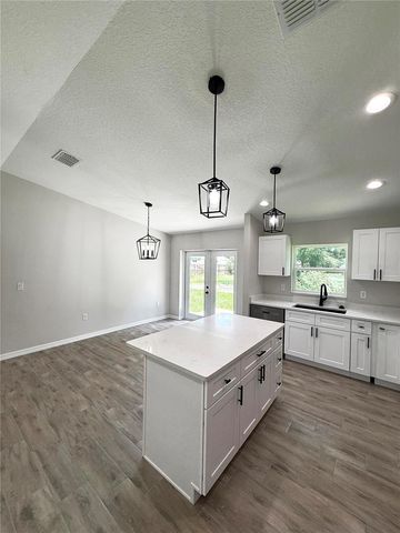 6135 NW 69TH COURT, Ocala, FL 34482