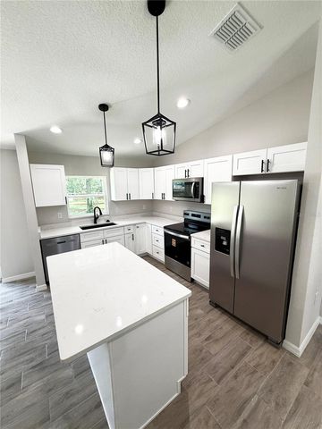6135 NW 69TH COURT, Ocala, FL 34482