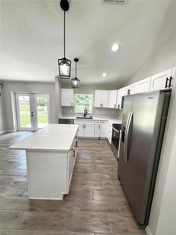 6135 NW 69TH COURT, Ocala, FL 34482