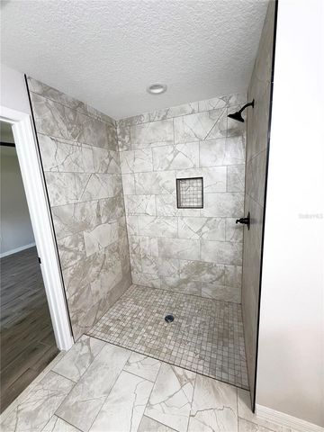 6135 NW 69TH COURT, Ocala, FL 34482