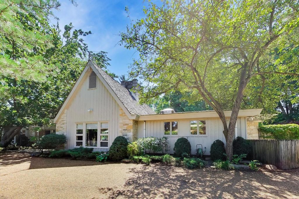 42 Woodley Road, Winnetka, IL 60093 — photo 3