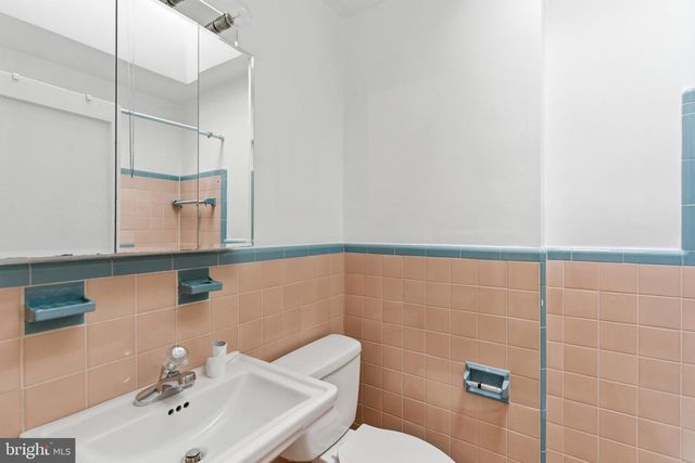 7020 KINDRED ST, Philadelphia, PA 19149