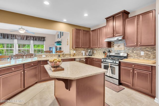 37 Manchester Avenue, Forked River, NJ 08731
