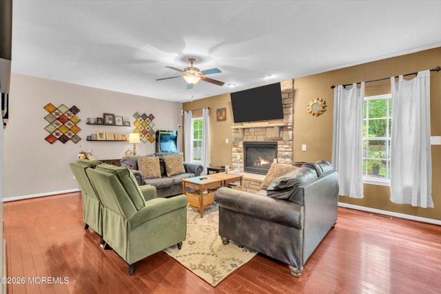 37 Manchester Avenue, Forked River, NJ 08731