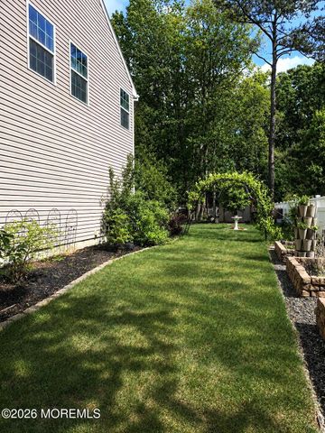 37 Manchester Avenue, Forked River, NJ 08731