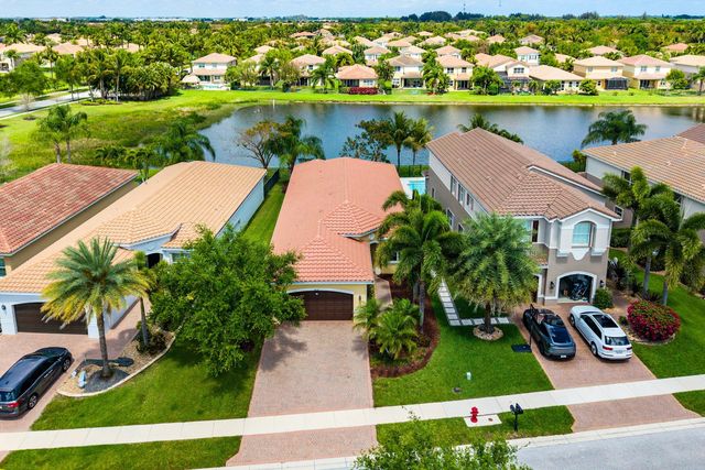 8136 Pinnacle Pass Way, Boynton Beach, FL 33473