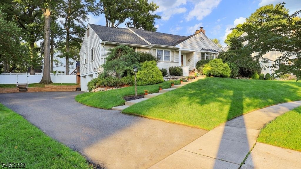 15 Plymouth Rd, Westfield Town, NJ 07090 — exterior