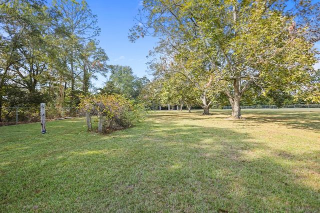 1602 Smith Road, Waycross, GA 31503