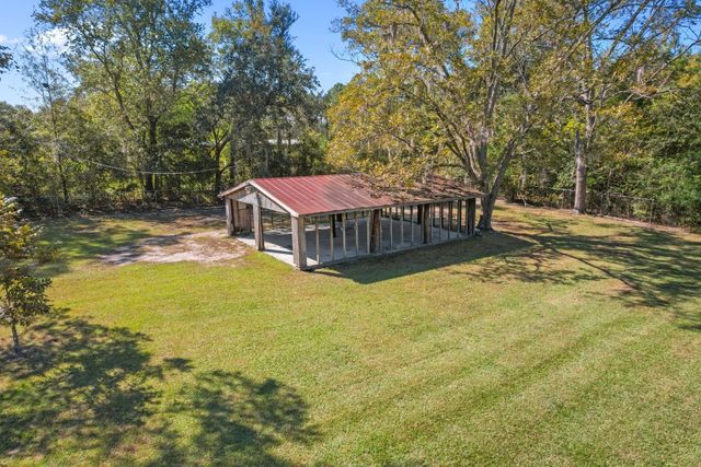 1602 Smith Road, Waycross, GA 31503