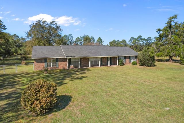 1602 Smith Road, Waycross, GA 31503