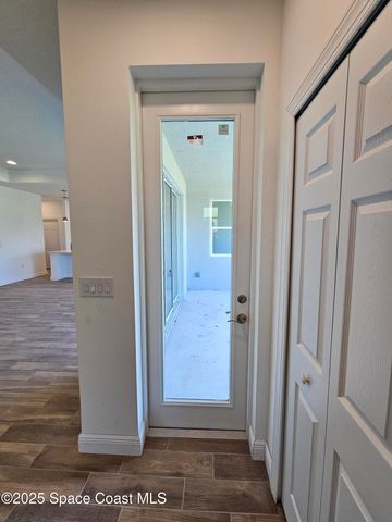 571 Fondulac Street, Palm Bay, FL 32908