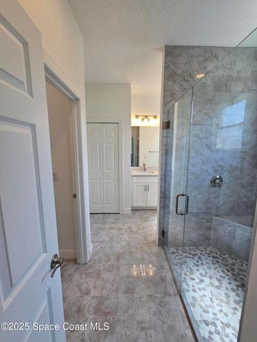 571 Fondulac Street, Palm Bay, FL 32908