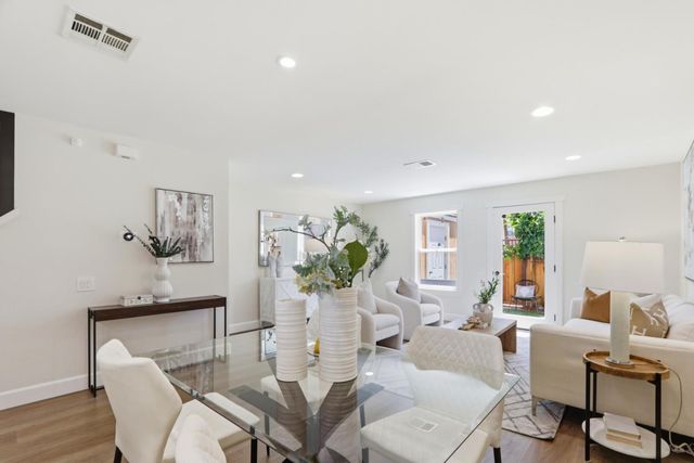857 Carlisle Way 118, Sunnyvale, CA 94087