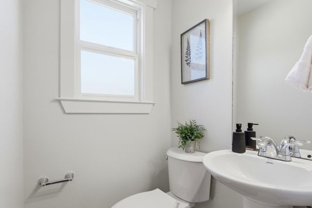 857 Carlisle Way 118, Sunnyvale, CA 94087