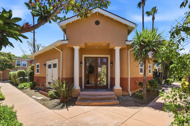 857 Carlisle Way 118, Sunnyvale, CA 94087