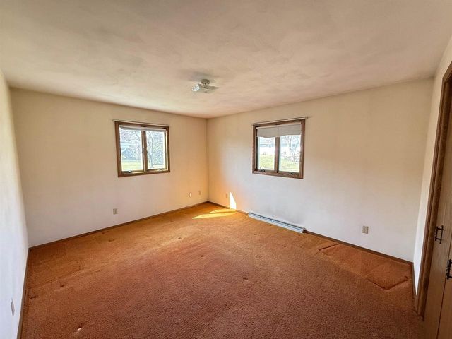 1315 WEDGEWOOD LANE, Neenah, WI 54956