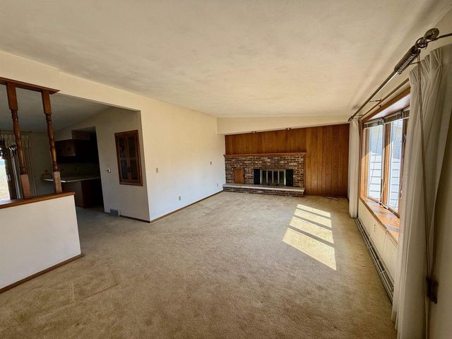 1315 WEDGEWOOD LANE, Neenah, WI 54956