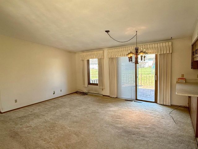 1315 WEDGEWOOD LANE, Neenah, WI 54956