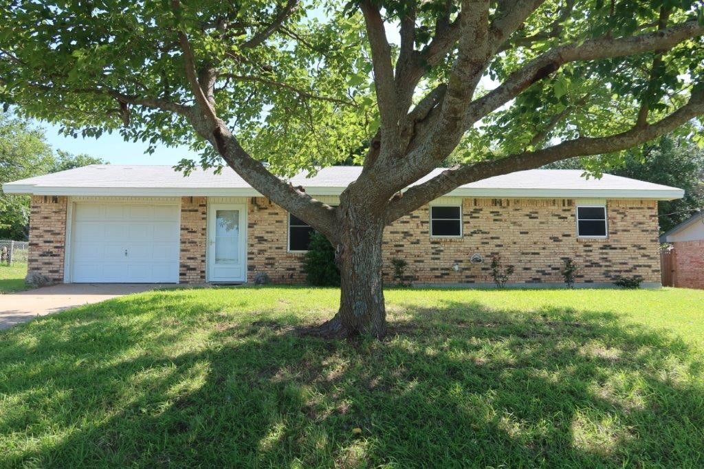 605 E Wilbarger, Bowie, TX 76230