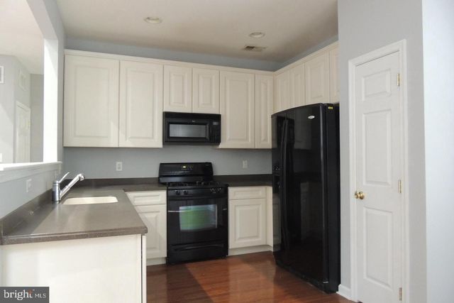121 CHANCELLOR, Woodbury, NJ 08096