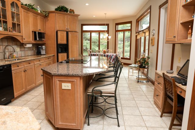 968 Woodchuck Drive, Villa Hills, KY 41017