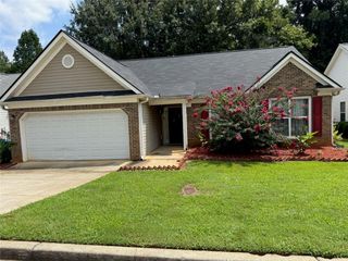 2863 Hillvale Cove Drive, Lithonia, GA 30058