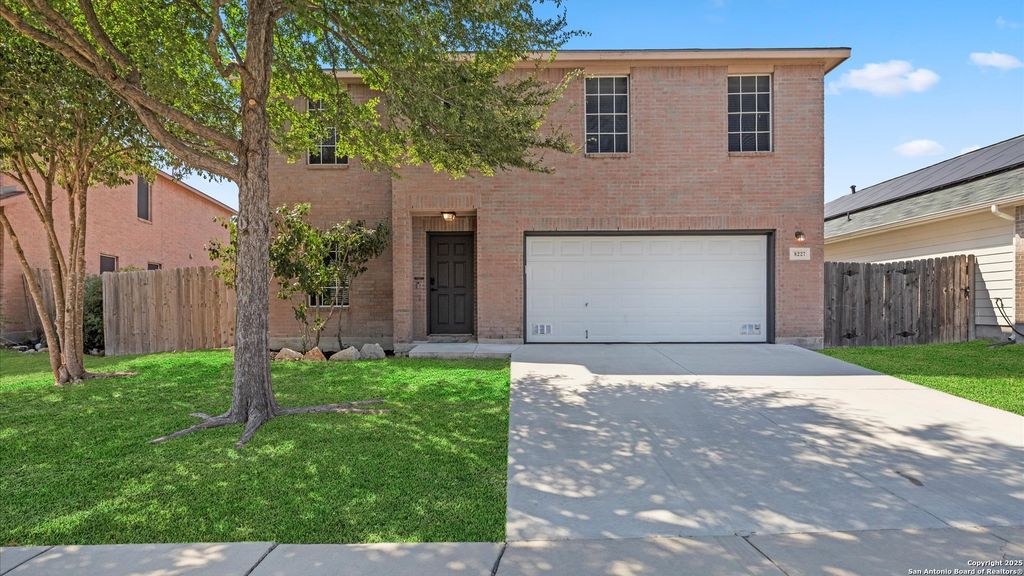 8227 Coppergate, Converse, TX 78109