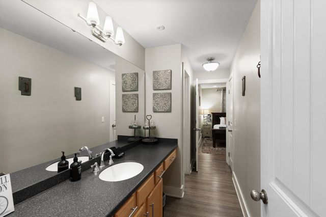 940 1st Ave, N, Nashville, TN 37201