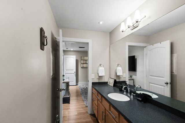 940 1st Ave, N, Nashville, TN 37201