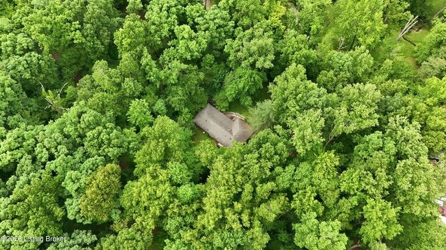 8000 Manslick Rd, Louisville, KY 40214