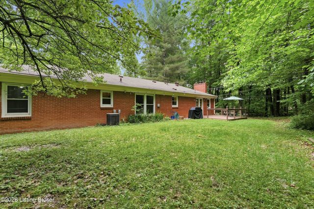 8000 Manslick Rd, Louisville, KY 40214
