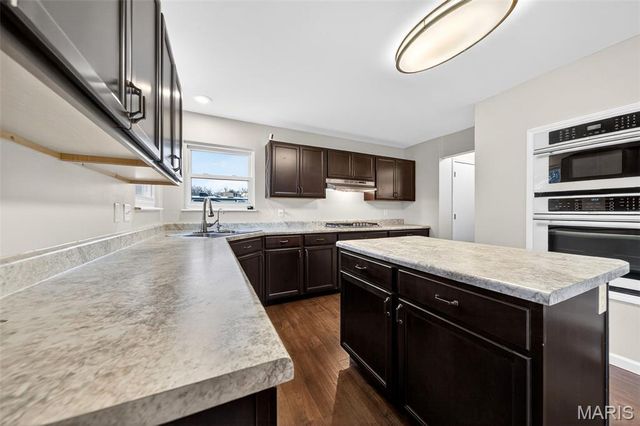 1131 Jade Drive, Moscow Mills, MO 63362