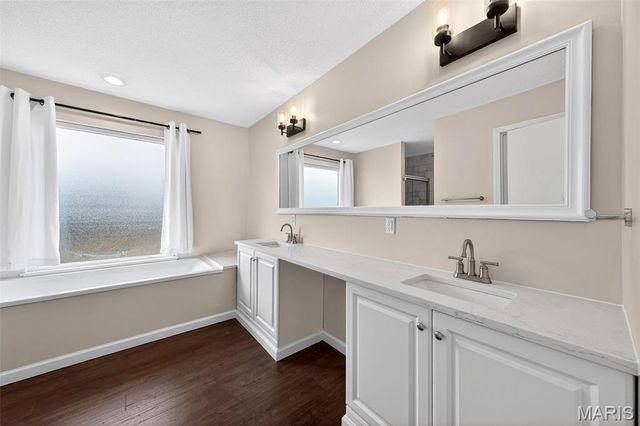 1131 Jade Drive, Moscow Mills, MO 63362