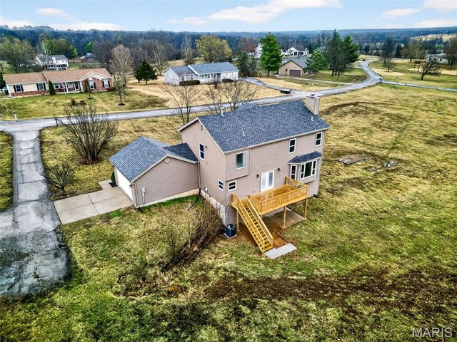 1131 Jade Drive, Moscow Mills, MO 63362