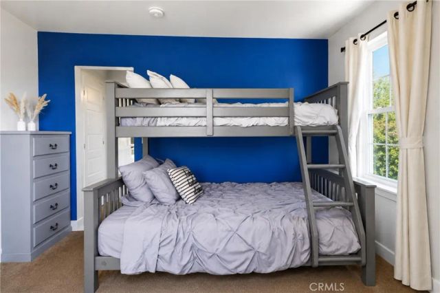 1394 N Raymond, Pasadena, CA 91103