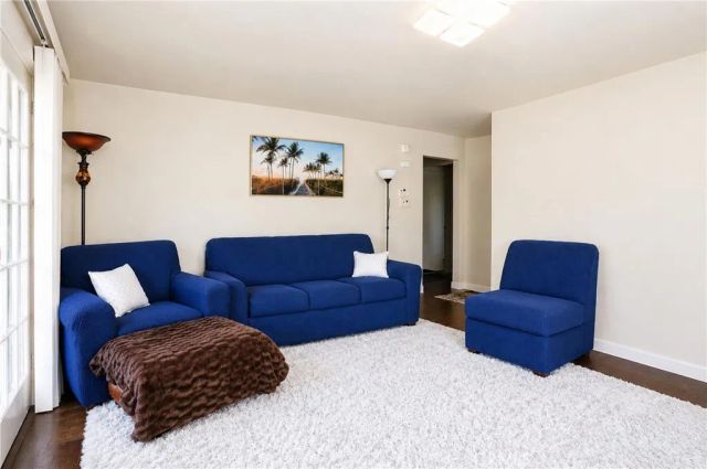 1394 N Raymond, Pasadena, CA 91103
