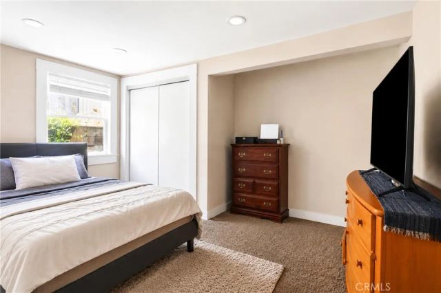 1394 N Raymond, Pasadena, CA 91103