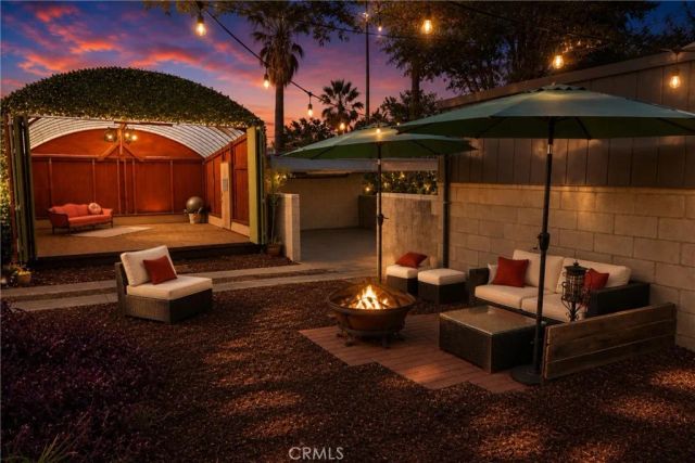 1394 N Raymond, Pasadena, CA 91103