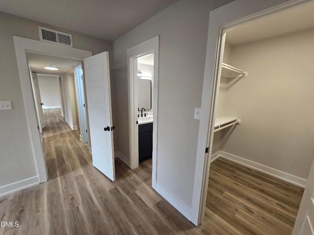 500 Umstead Drive Unit 306, Chapel Hill, NC 27516