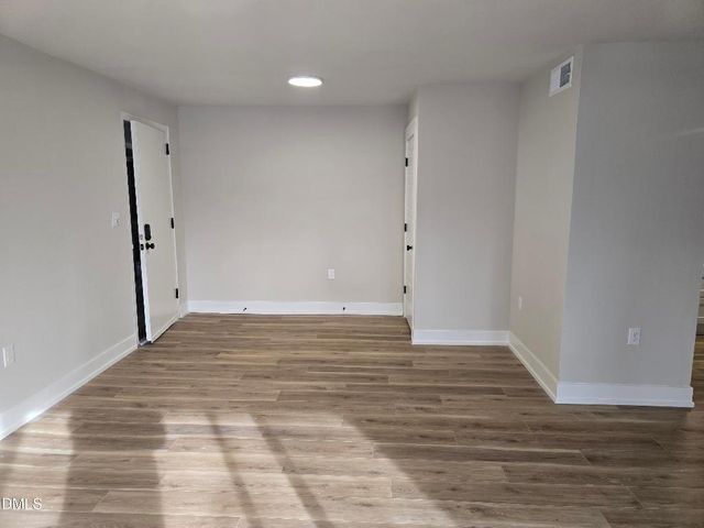 500 Umstead Drive Unit 306, Chapel Hill, NC 27516