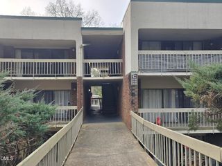 500 Umstead Drive Unit 306, Chapel Hill, NC 27516