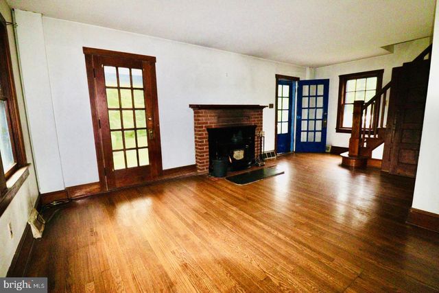 19 FERN RIDGE LN, Titusville, NJ 08560