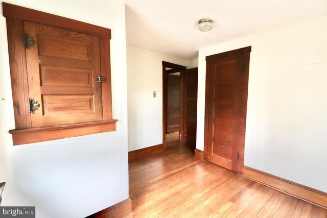 19 FERN RIDGE LN, Titusville, NJ 08560