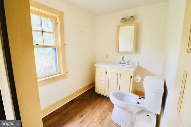 19 FERN RIDGE LN, Titusville, NJ 08560