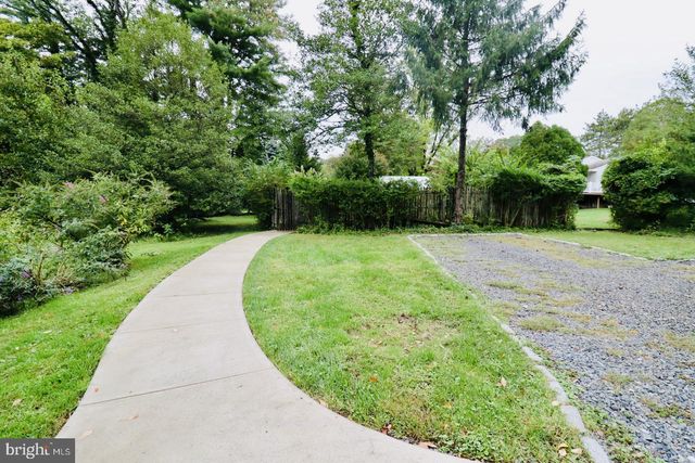 19 FERN RIDGE LN, Titusville, NJ 08560