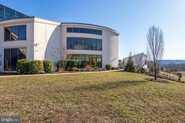 1245 S CREEK RD, West Chester, PA 19382