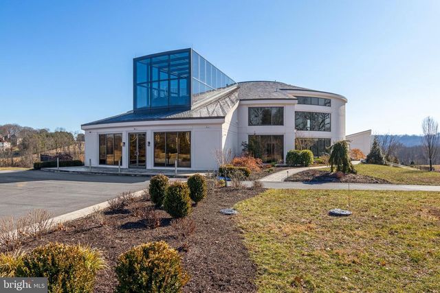 1245 S CREEK RD, West Chester, PA 19382