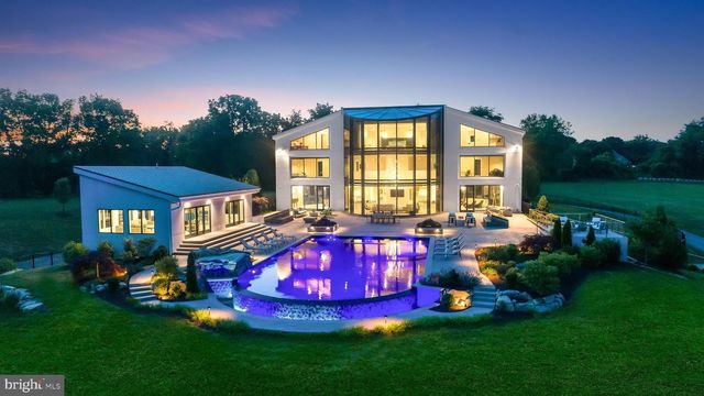 1245 S CREEK RD, West Chester, PA 19382