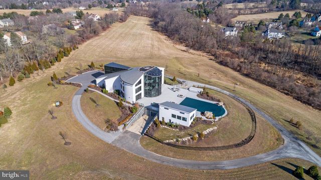 1245 S CREEK RD, West Chester, PA 19382