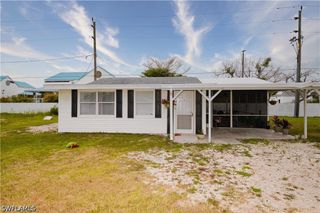 16820 Banyon DR, Fort Myers, FL 33908